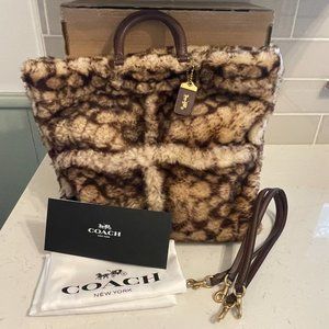Coach Rogue Tote in Signature Shearling - NWT